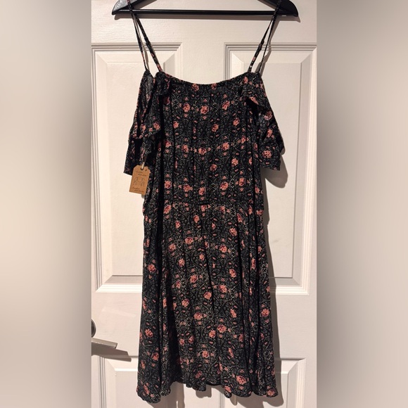 🌷BNWT Medium AE Floral dress - Picture 6 of 6